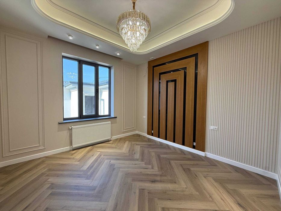 Центрда жойлашган ховли сотилади Шайхонтоҳур Ориентир: Малика бозори