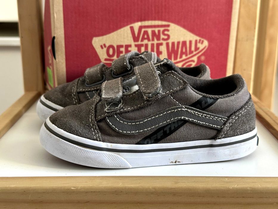 Запазени кецове Vans 25 номер