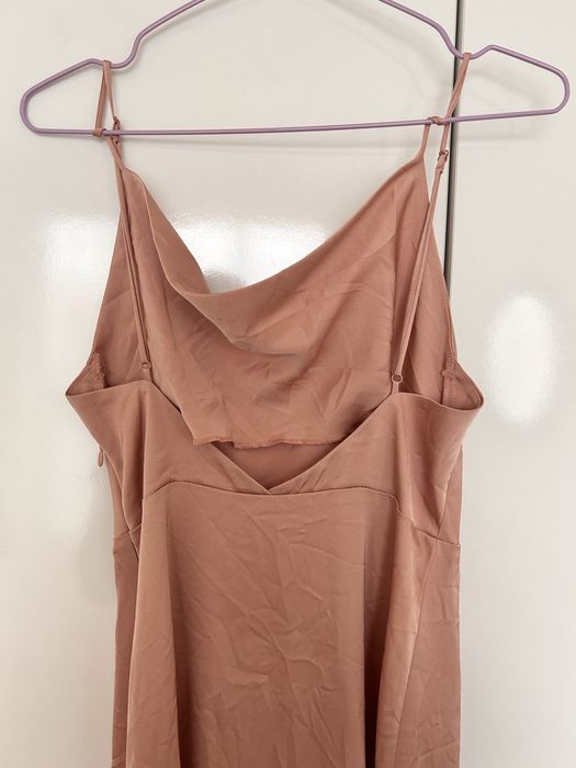 Дамски официални дълги и къси рокли