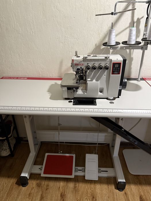Швейная машинка и оверлок брюс