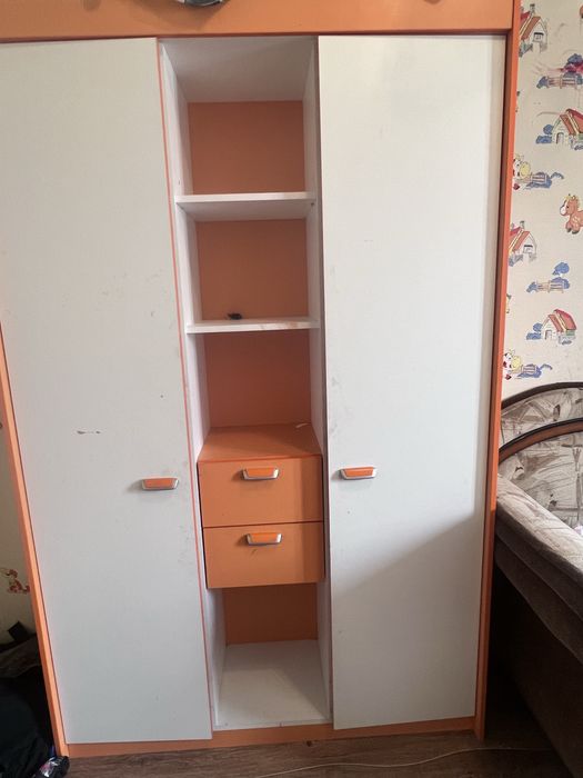 Шкаф детский с кроватью