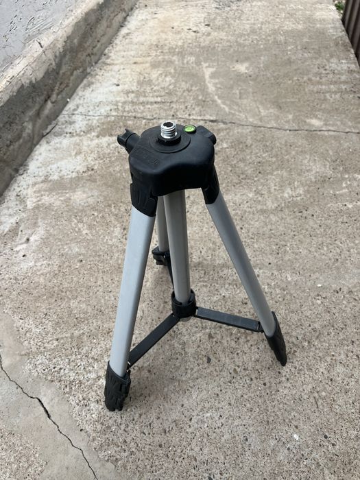 Продам трехножку новая