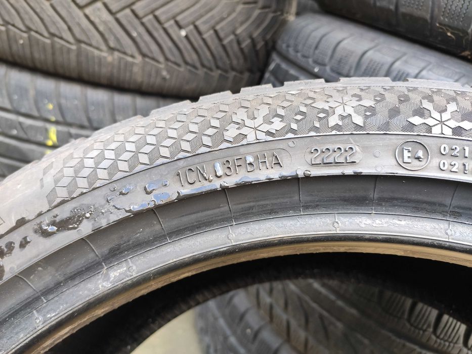 2бр Зимни гуми 225 45 18 - Continental - DOT 2022 -