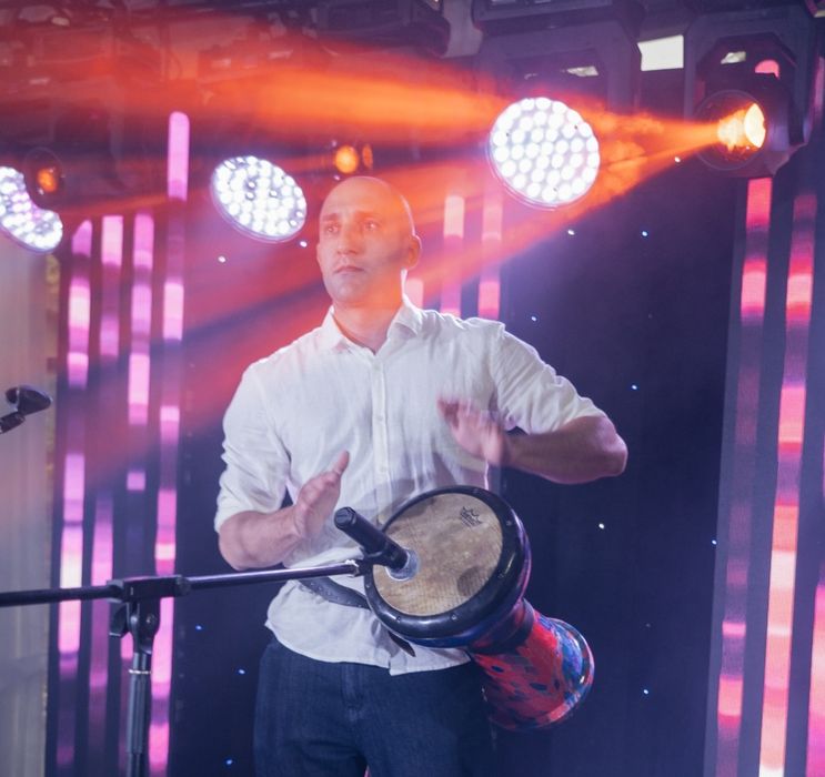 Ищу танцовщицу для совместных выступлений