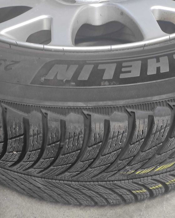 Roti iarna BMW 18 inci cu anvelope Michelin 255/55 R18
