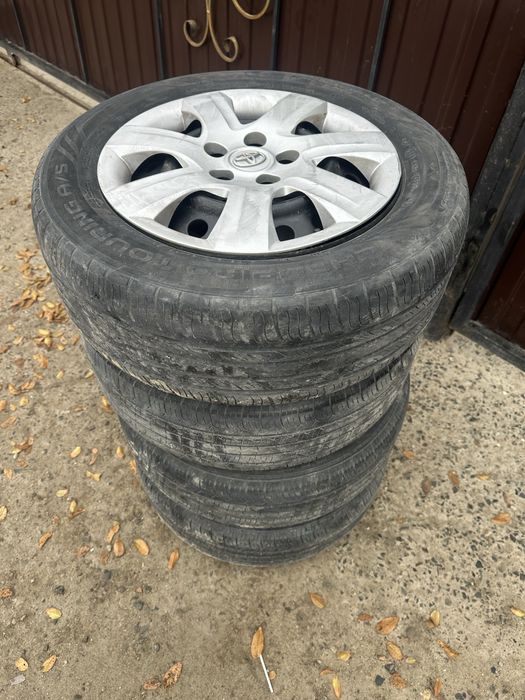 215/60/16 летнии Тойота штамп колпак