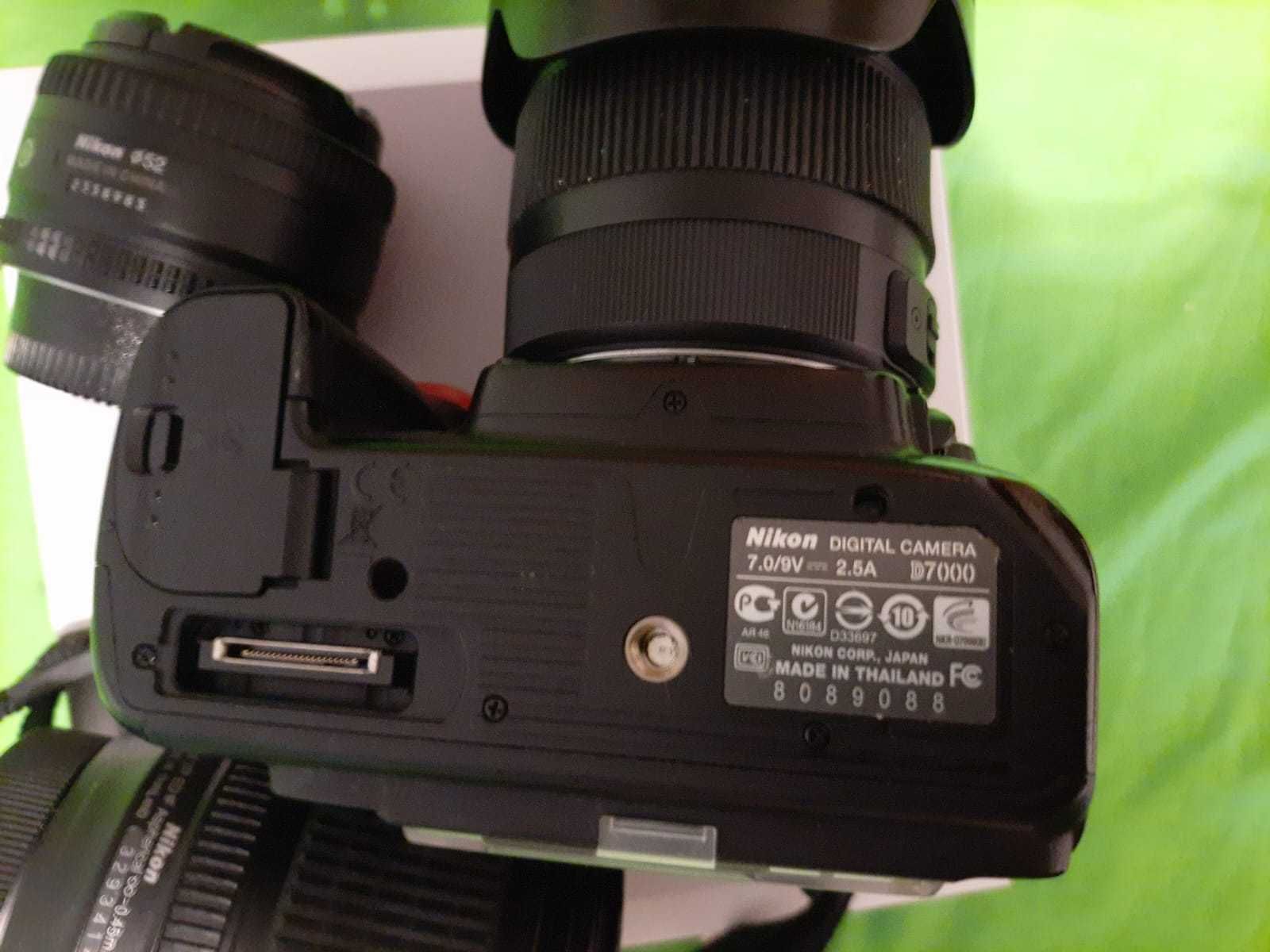 DSLR NIKON D7000 împreună cu două obiective în stare foarte buna 2900