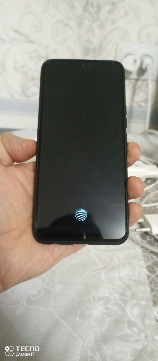 Vivo v20 se смартфон