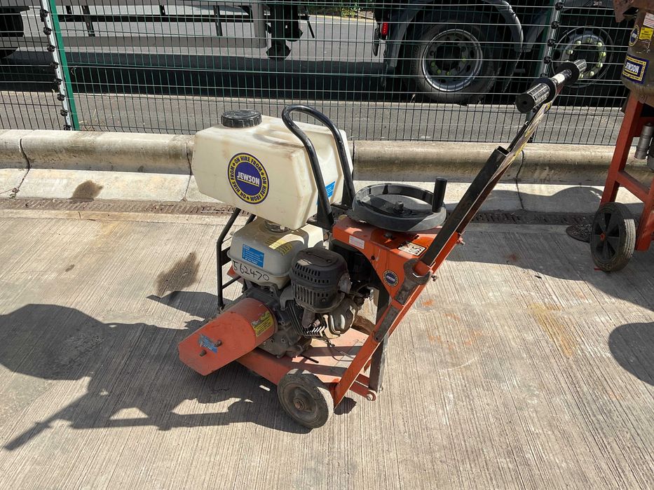 Taietor asfalt și Beton Clipper CS451