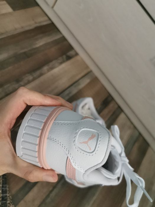 Adidași din piele Puma mas 38,5-24,5