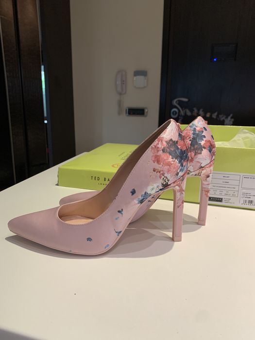 Обувки Ted Baker