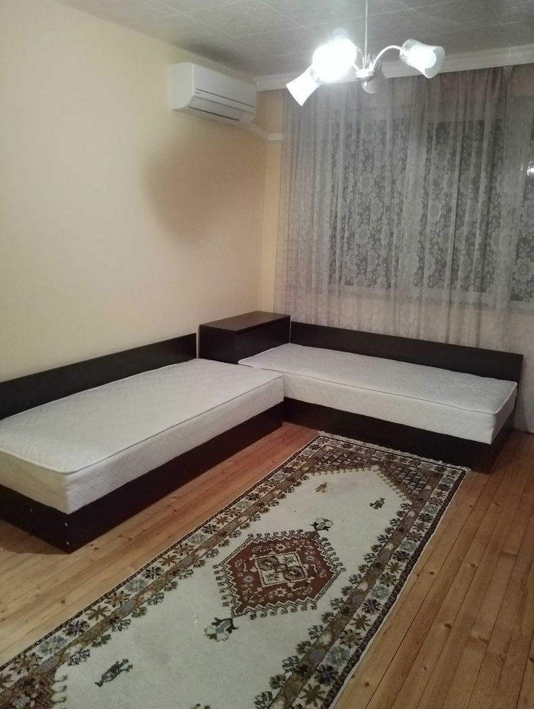 Дава се под наем Тристаен апартамент в Видин, Център - 120 кв.м за 280.5 € - Снимка #2