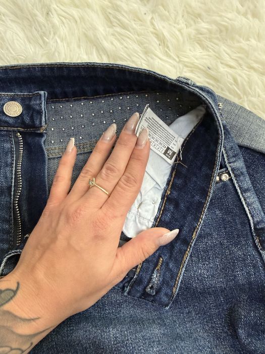 Дамски Дънки с капси