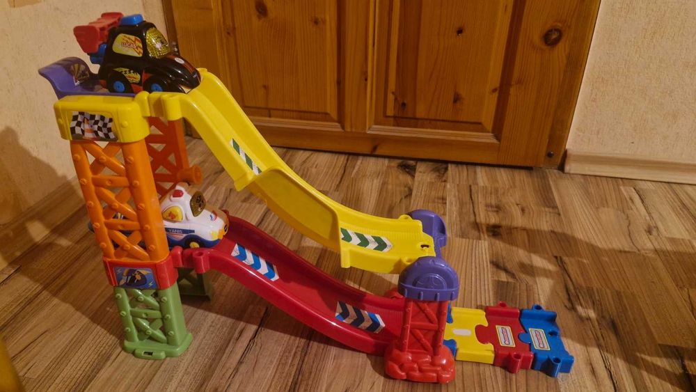 Vitech френски комплект говорещи колички за деца говорещи френски език