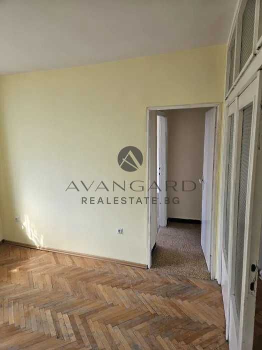 Продава се Тристаен апартамент в Пловдив, Център - 108 кв.м за 1436 €/кв.м - Снимка #21