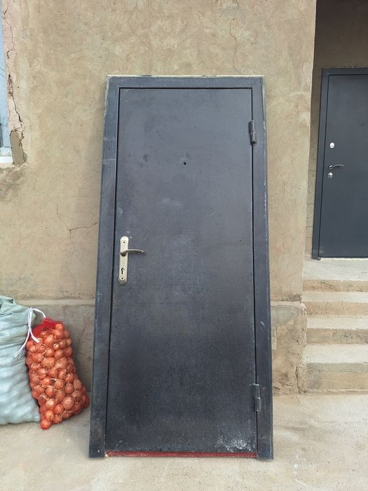 Железные двери. Темір есік