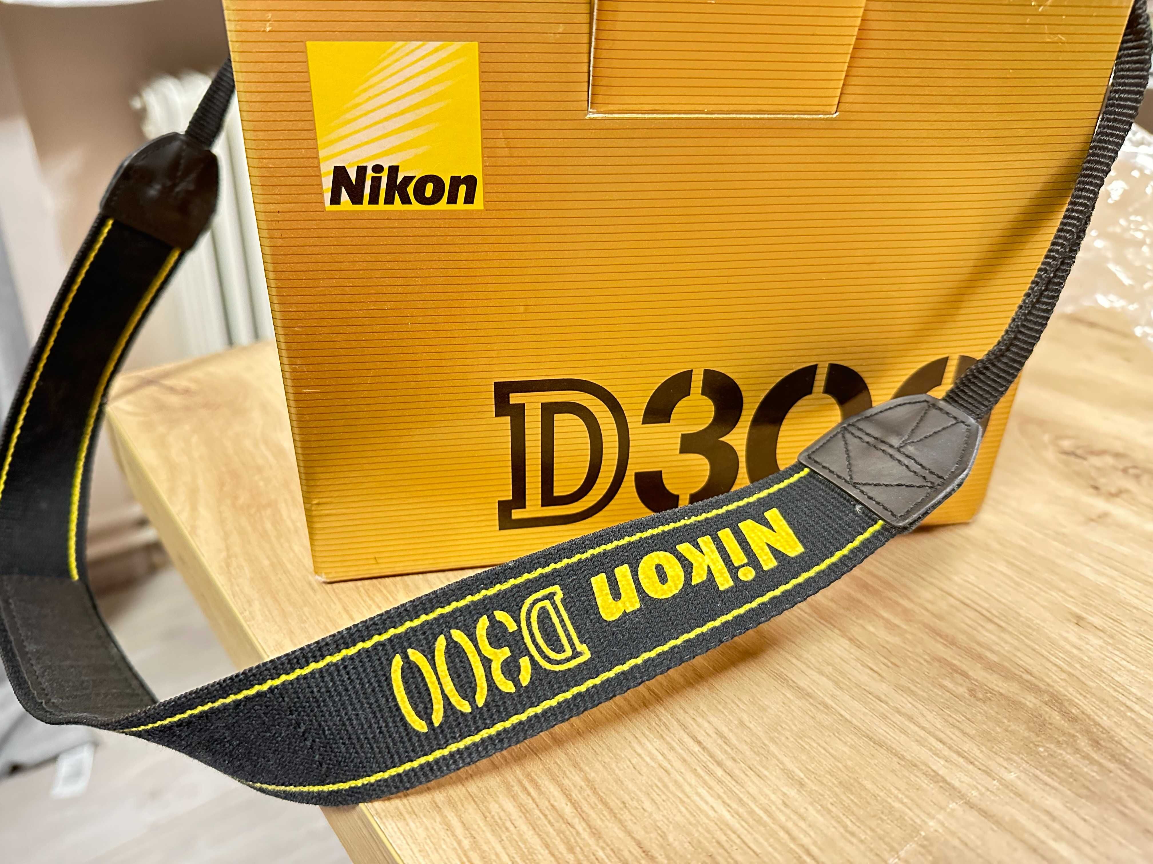 Nikon D300 cu obiectiv 18-105 mm Shuttercount 17.000 klik