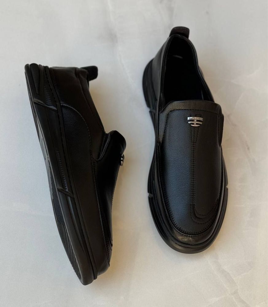 Oʻqish uchun yengi qulay arzon oyoq kiyim hozirgi moda cheklanga sonda