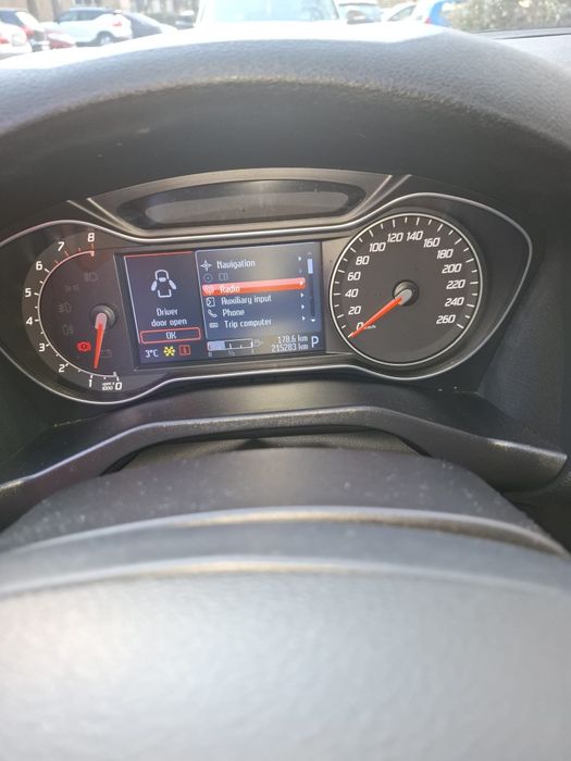 Vând Ford Mondeo 2011 2.0 benzină