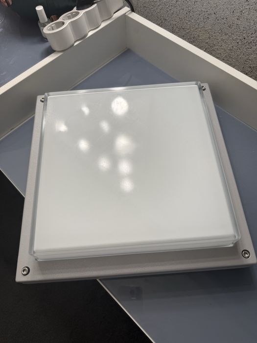 Oсветително тяло Performance in Lighting – Bliz Square 40