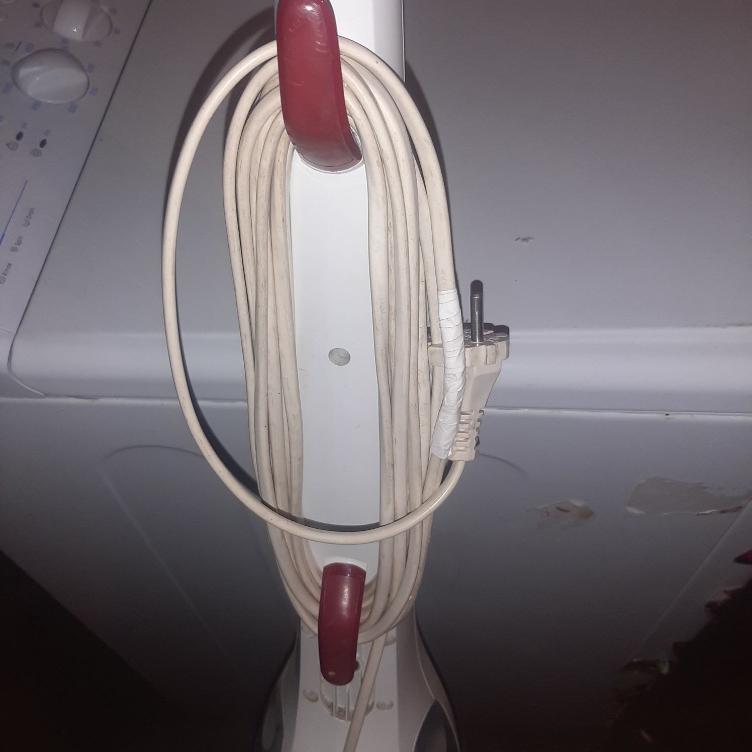 Прахосмука  AEG Elektrolux