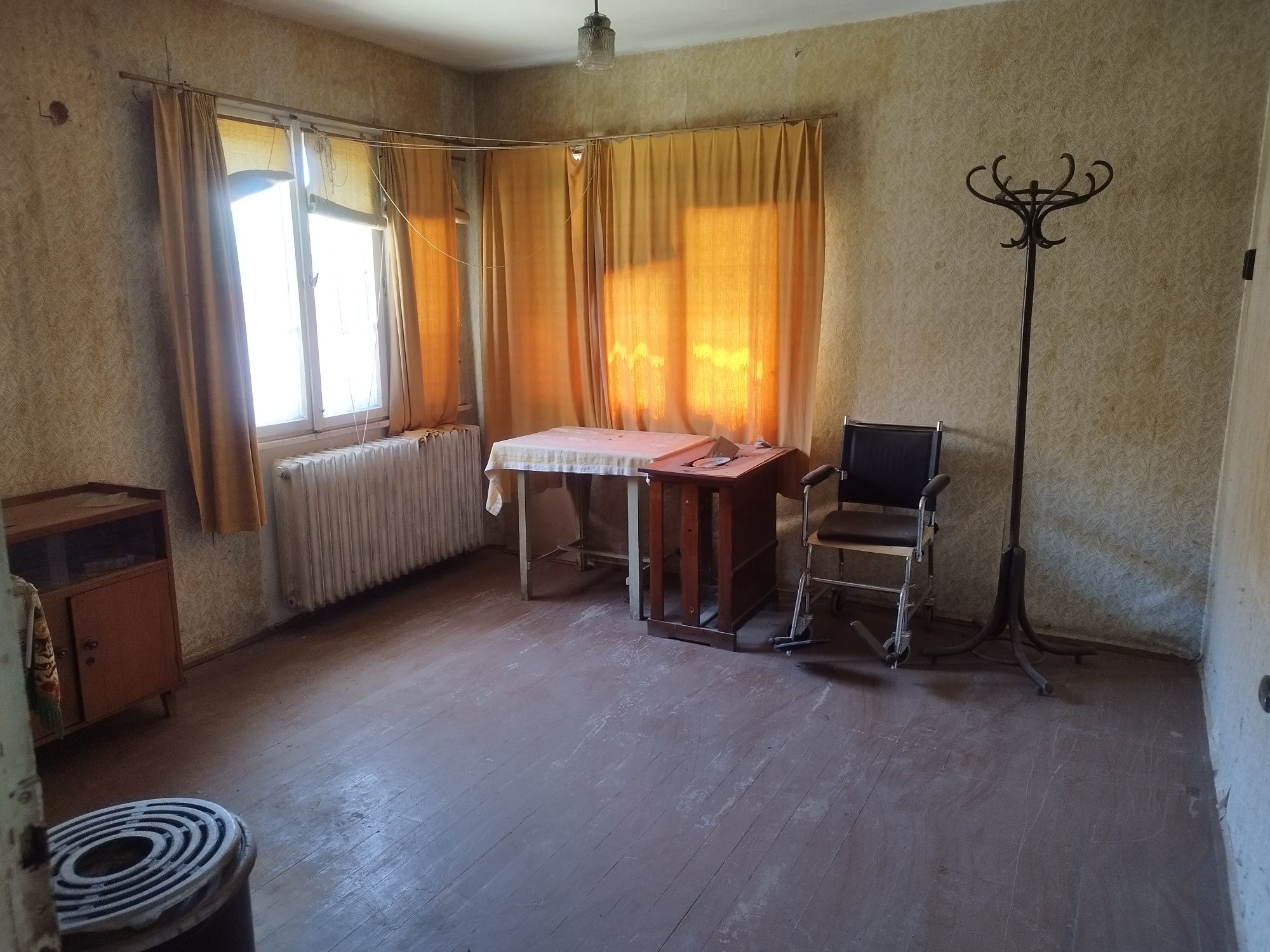 Продавам къща в Харманли