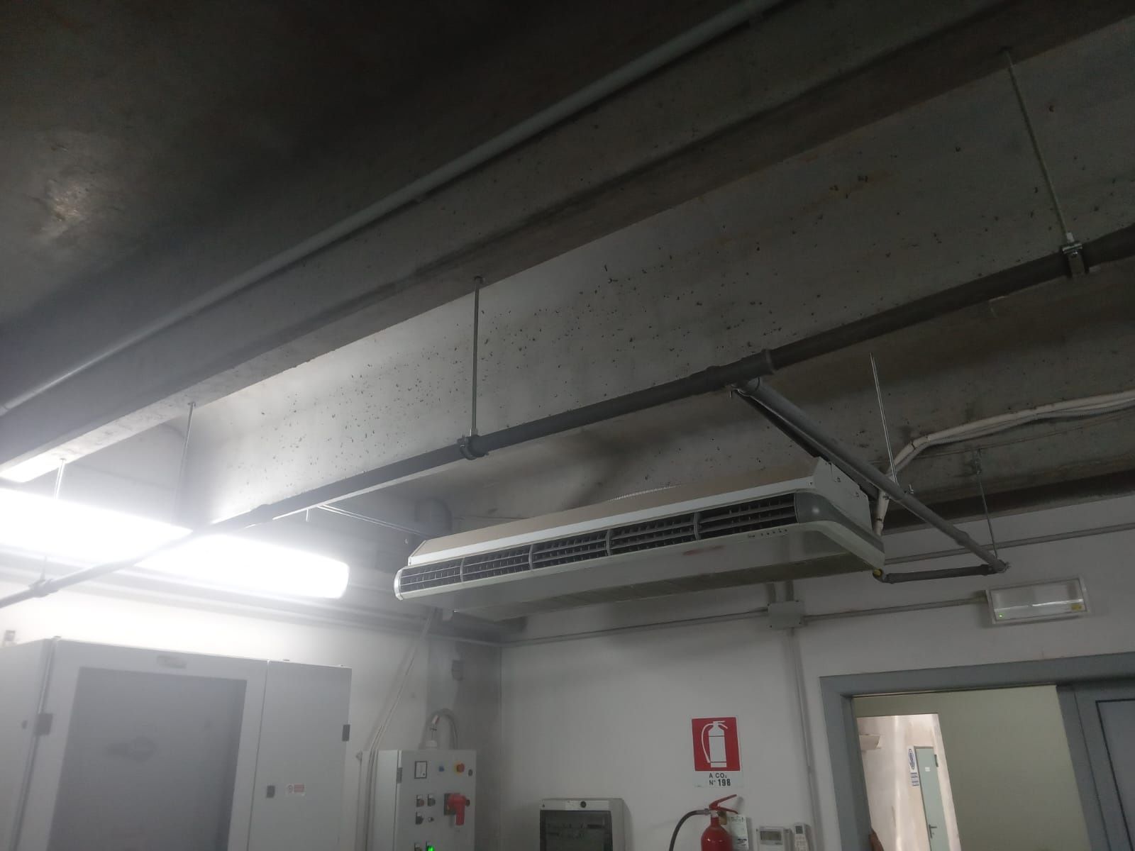 Мотори, платки, датчици за вътрешно тяло DAIKIN Siesta AZQS140B7Y1B