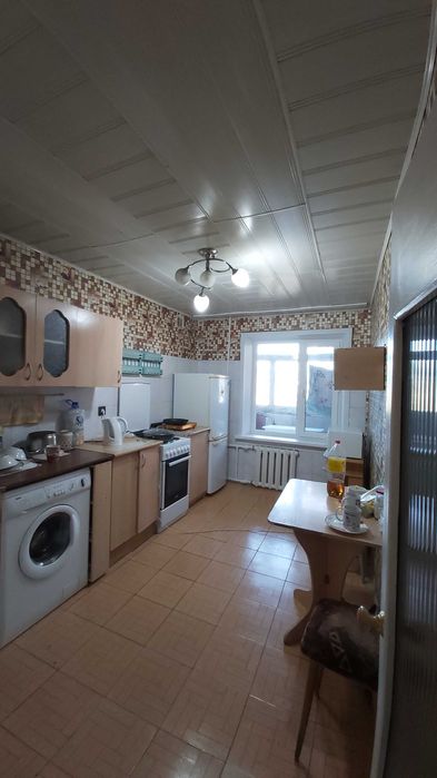 Продам 4-комн квартиру улучшенной планировке в мкр.Орбита