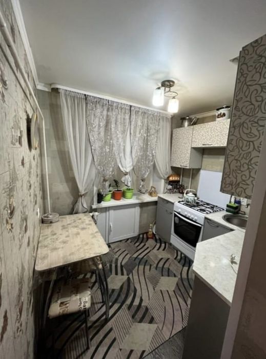 Продам 1 ком квартиру 2/5