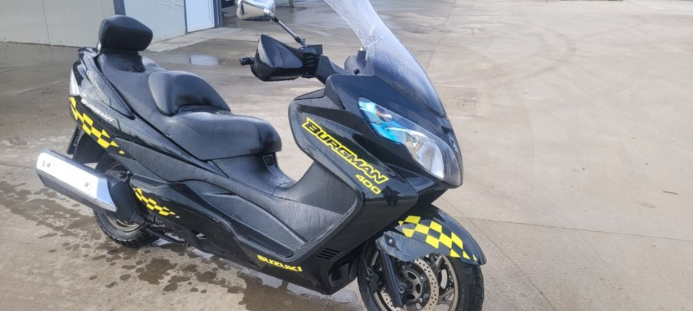 Suzuki Burgman 400