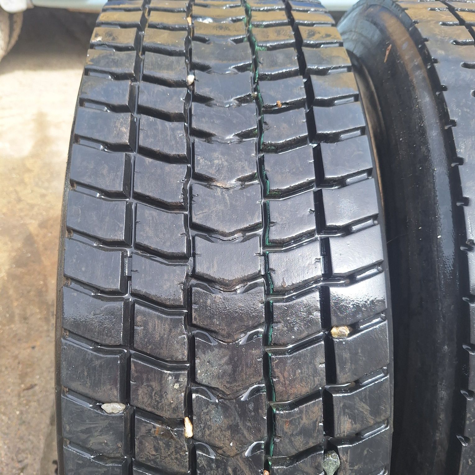 Гуми за камион 315/70R22.5  регенерат