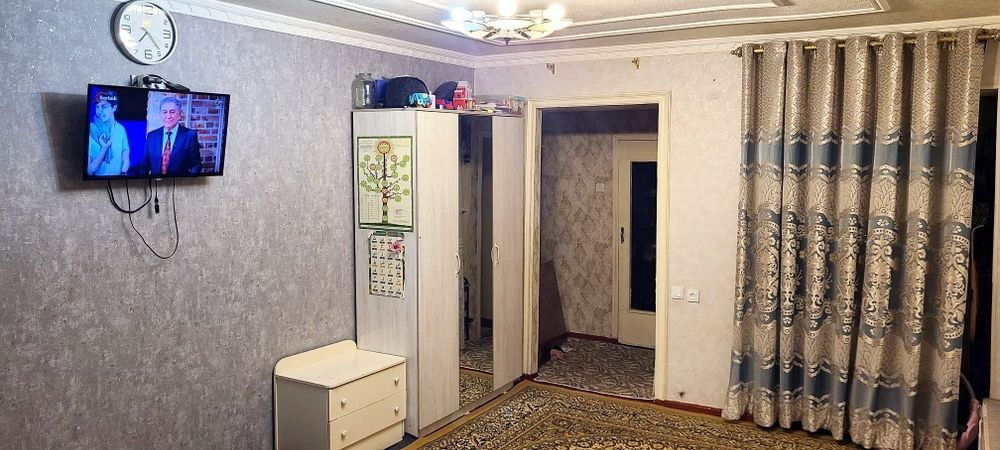 1,2 xonali podyezdli galareyka uy sotiladi