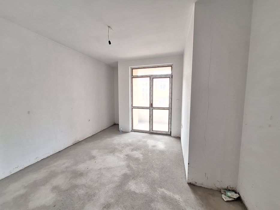 Продава се Тристаен апартамент в Пловдив, Съдийски - 125 кв.м за 950 €/кв.м - Снимка #1