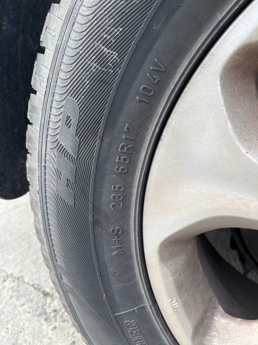 jante kia sorento sportage 235/65 R17 anvelope Good Year M+S dot 2020