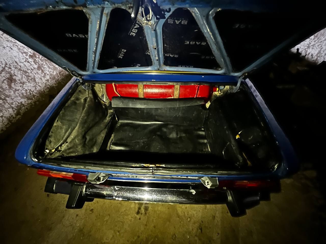 Vaz 2106 sotiladi