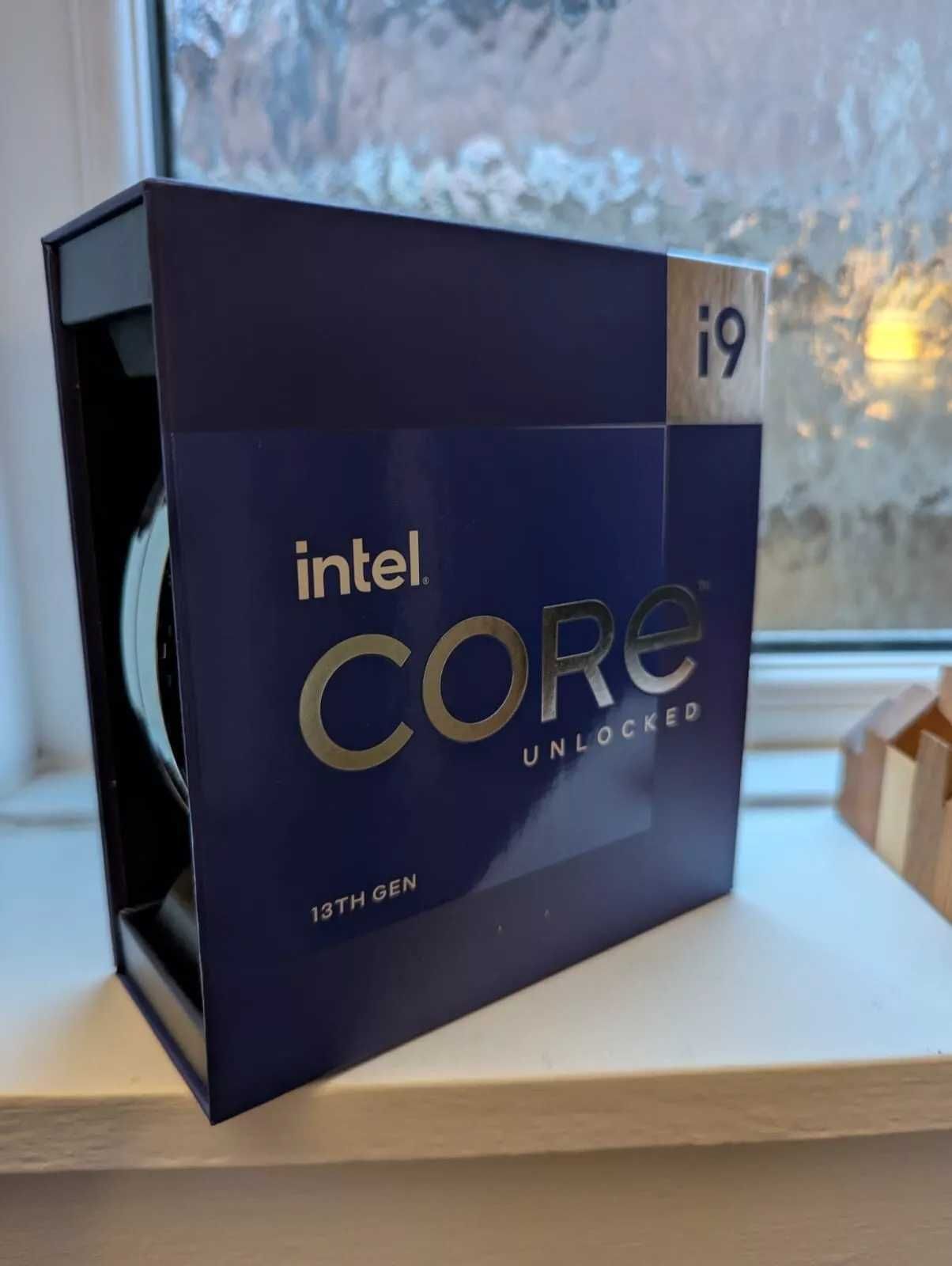 Intel Raptor Lake i9-13900K, 24 Cores +  MSI PRO Z790-P WiFi DDR5