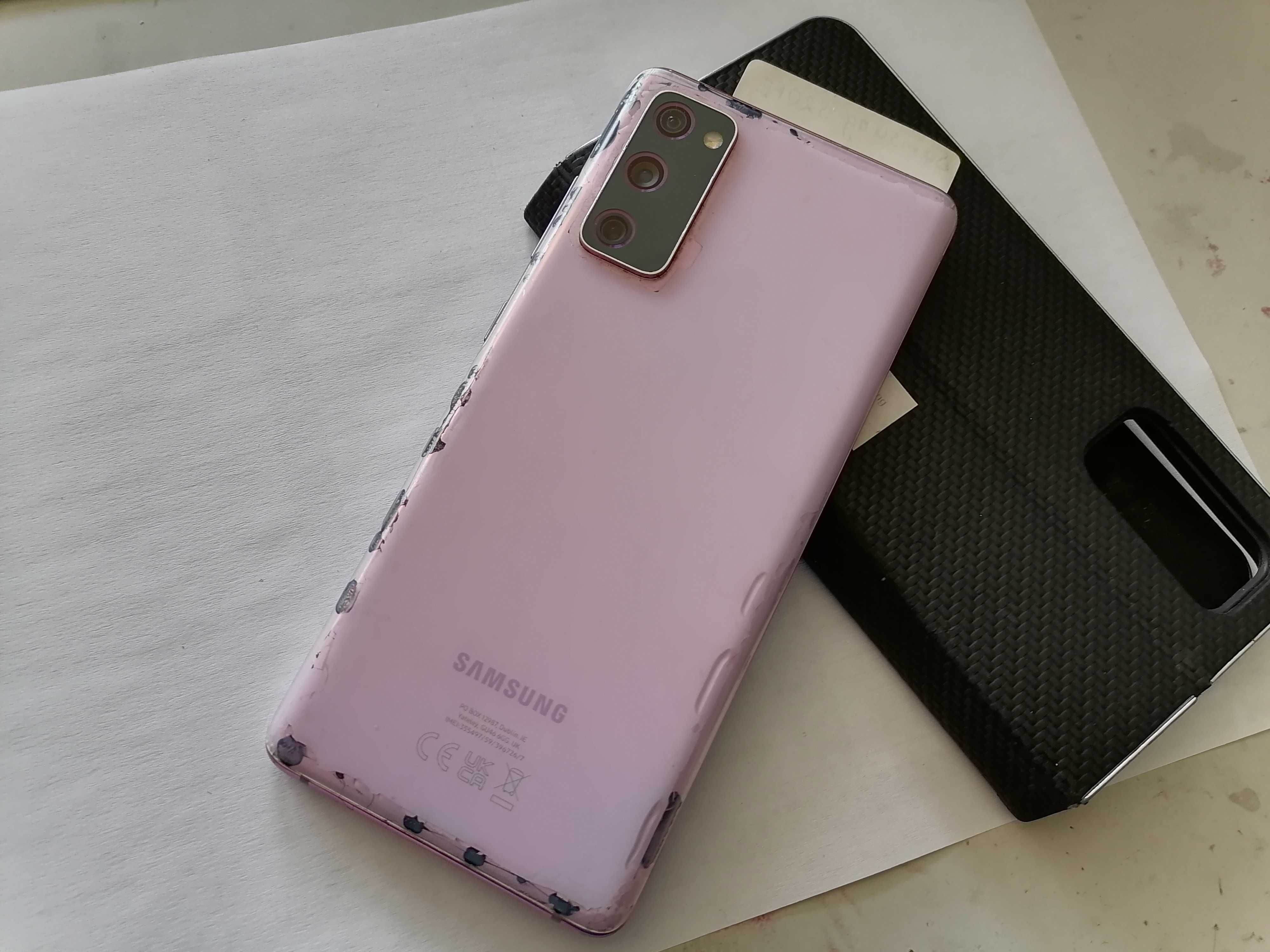 Мобилен телефон Samsung S20 FE