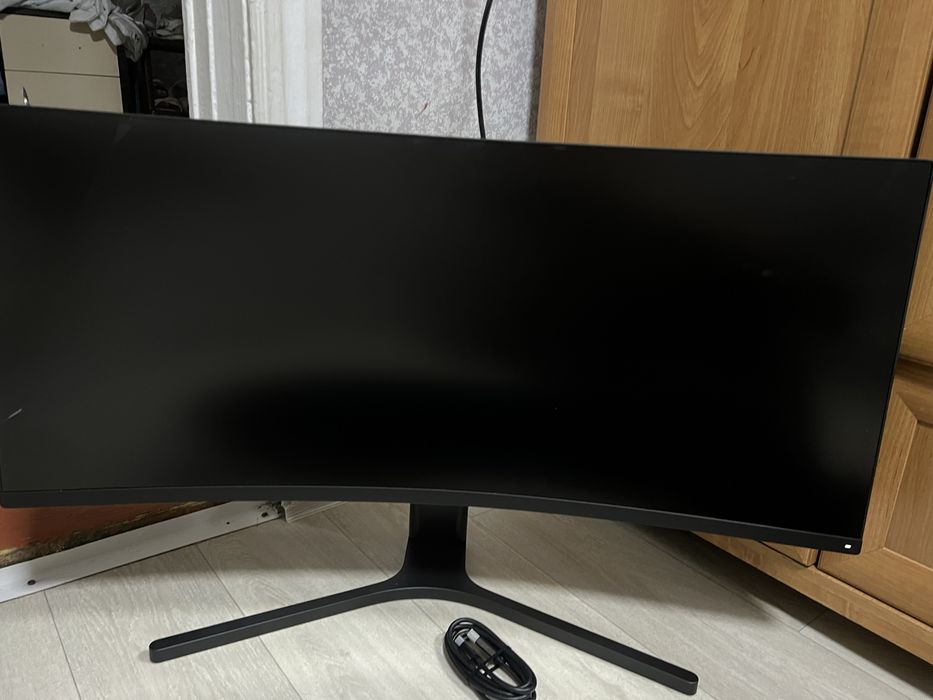 Продам монитор XIAOMI Mi Curved Gaming