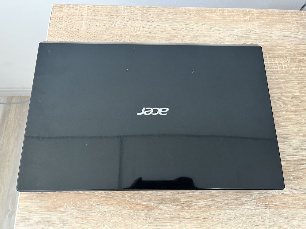 Ноутбук ACER core i7 срочно
