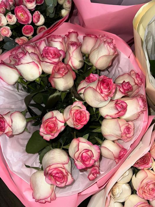 Свежий букет цветов. Розы