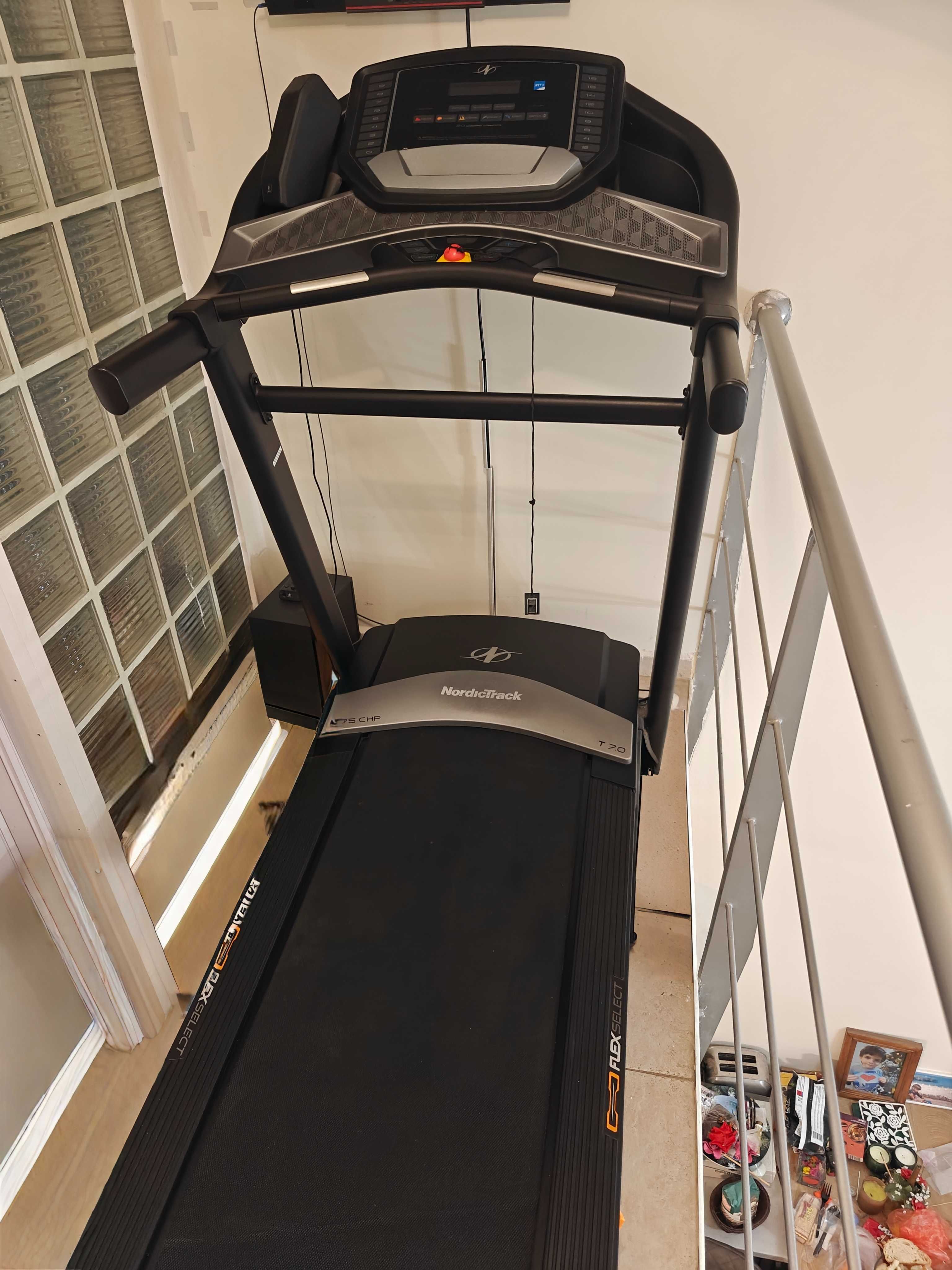 Бягаща пътека NordicTrack T7.0