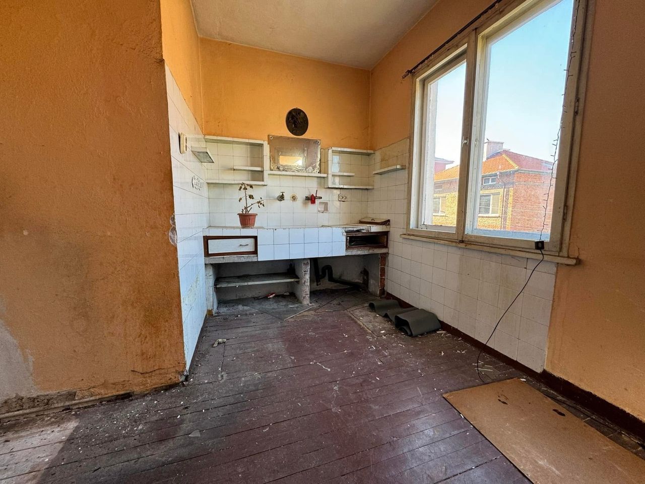 Продава се Етаж от къща в Асеновград - 80 кв.м за 1059 €/кв.м - Снимка #3
