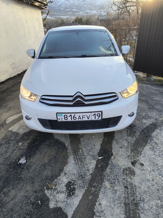 Продам автомобиль Ситроен C-Elysee 2013г.