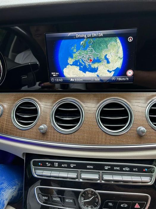 Mercedes Benz E220 Exclusive /Bussines