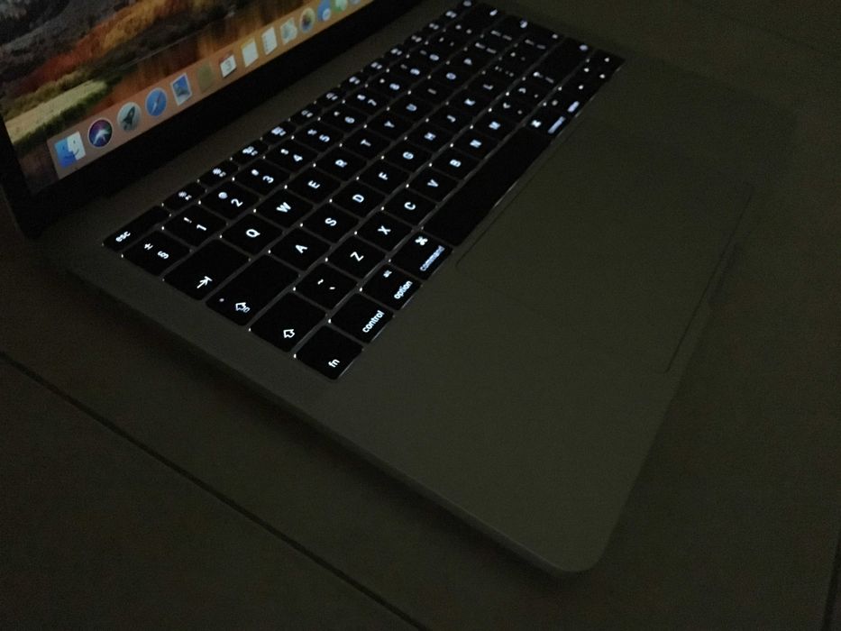 13.3' Core i5 Apple MacBook Pro Mid 2017 8GB RAM/256GB SSD/Бат 8ч