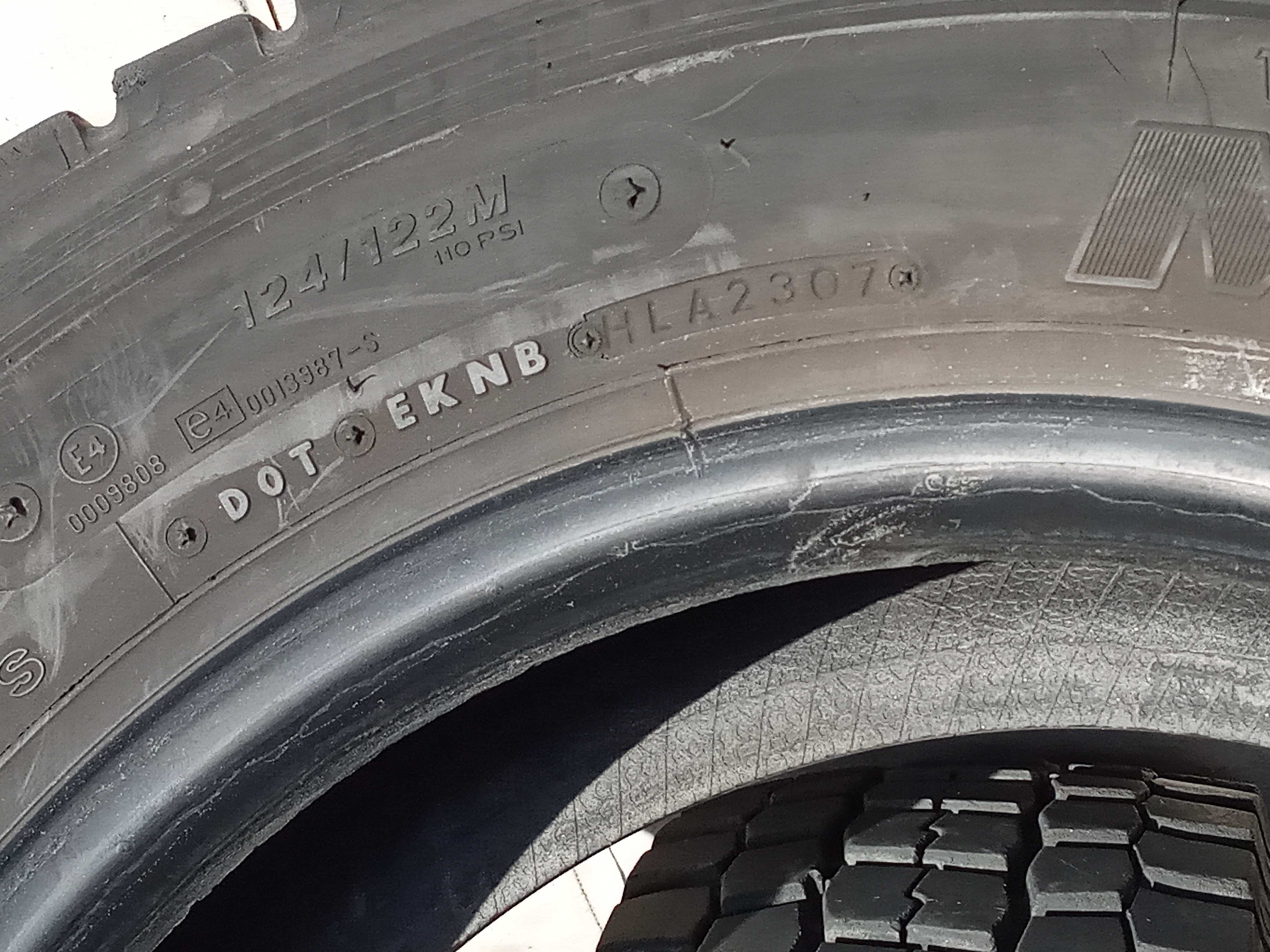 2 гуми 205/75R17.5 Bridgestone M729 124/122M M+S 12PR Made in Japan