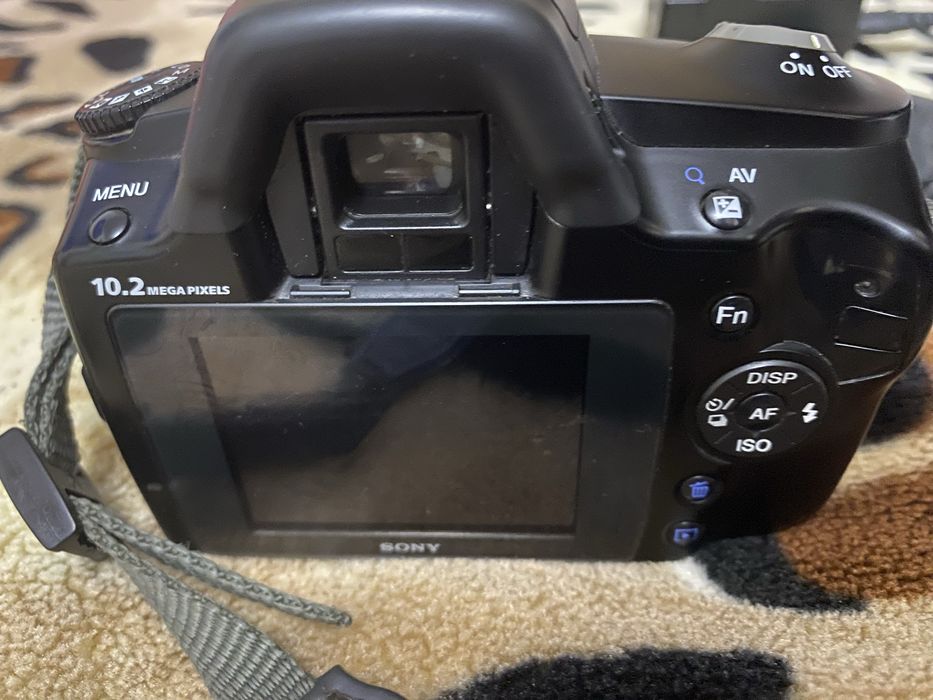 Aparat foto sony A230 + 3 obiective, baterie si incarcator