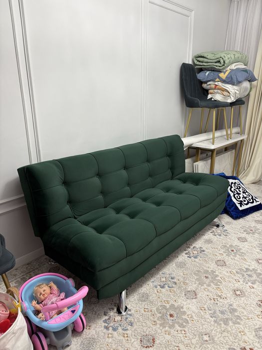 Диван почти новый 30к