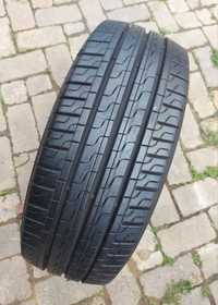 O bucată 235/65 R16C vară - una Pirelli