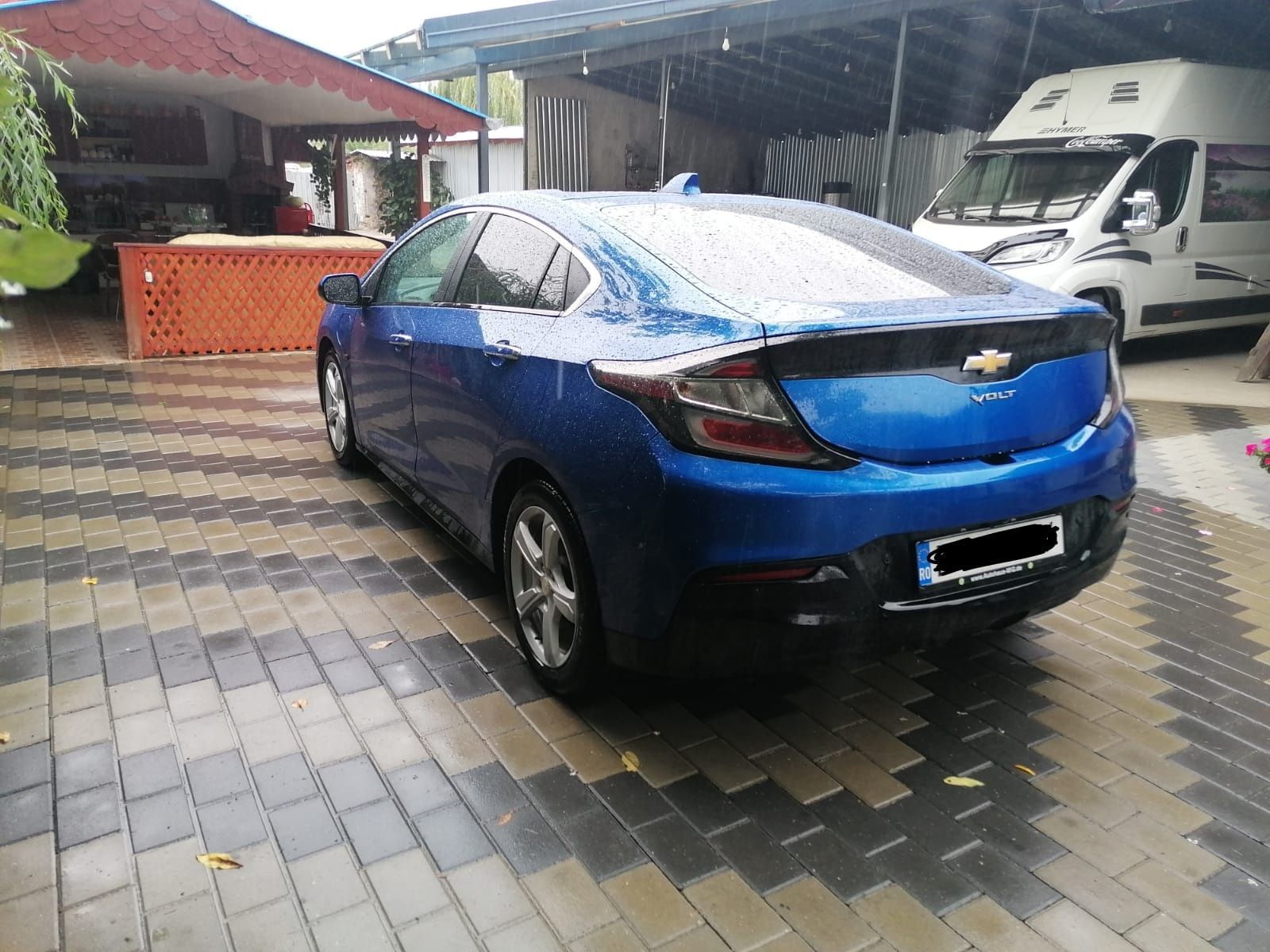 Chevrolet volt plug in hybrid, electric